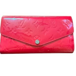 Authentic Louis Vuitton Vernice Pink Wallet Patent Leather